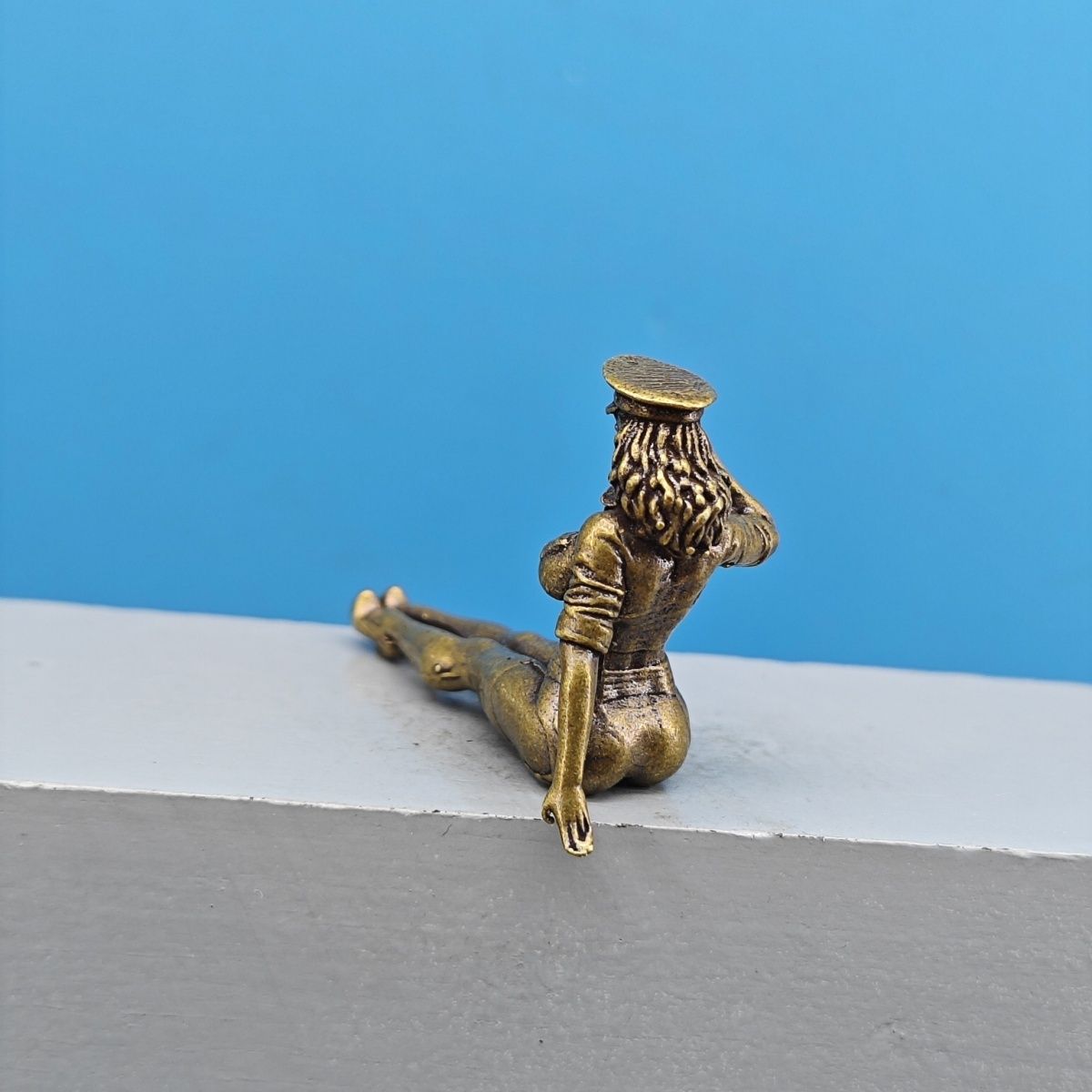 Solid Brass Miniature Girl Fig - огляд і ціна Vintage Collectible Cars