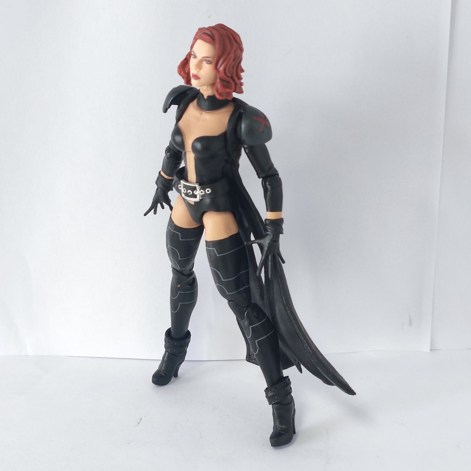 Marvel Legends Black Queen Wit - огляд і ціна Vintage Collection Star Wars